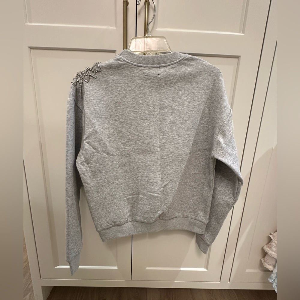 Carbon38 Rhinestone cut out Gray Sweatshirt with Embellished Shoulder - Picture 6 of 16